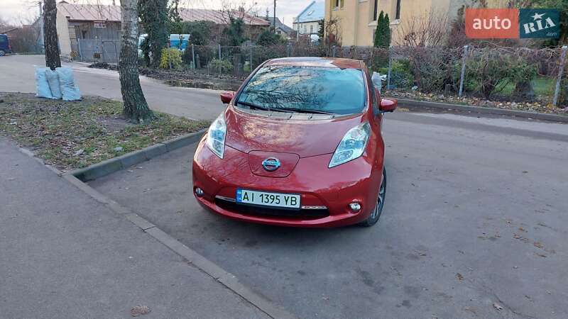 Хэтчбек Nissan Leaf 2015 в Фастове
