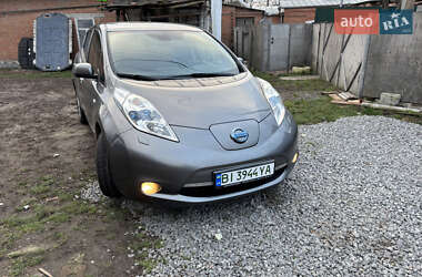 Хэтчбек Nissan Leaf 2013 в Полтаве