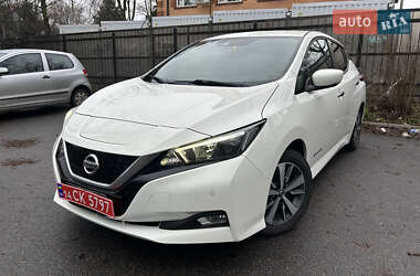 Хетчбек Nissan Leaf 2018 в Дніпрі