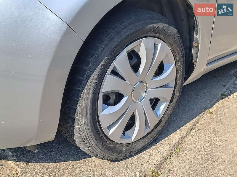 Хэтчбек Nissan Leaf 2014 в Харькове