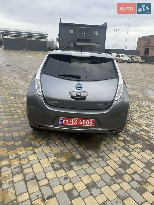 Хетчбек Nissan Leaf 2015 в Чернівцях фото 5 Хетчбек Nissan Leaf 2015 в Чернівцях