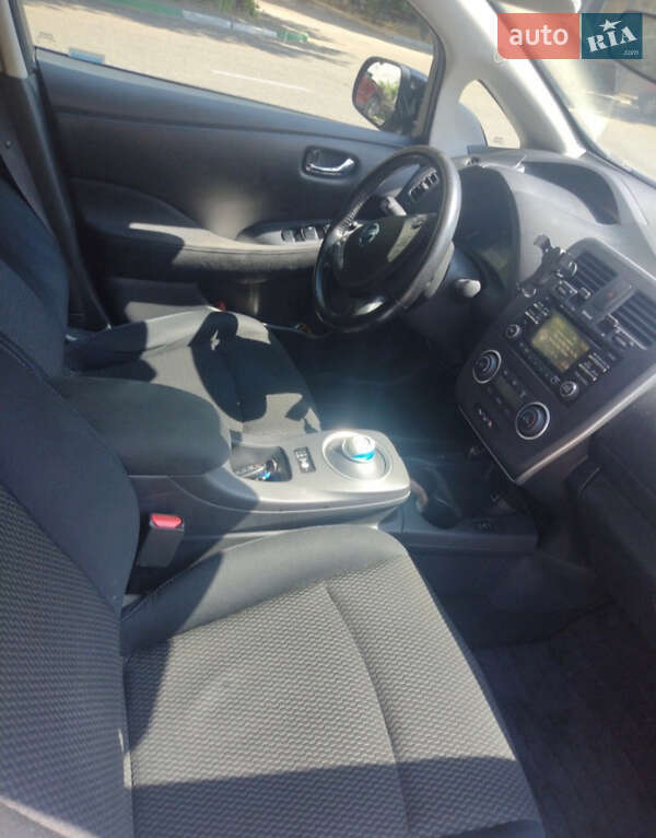 Хэтчбек Nissan Leaf 2014 в Одессе фото 2 Хэтчбек Nissan Leaf 2014 в Одессе