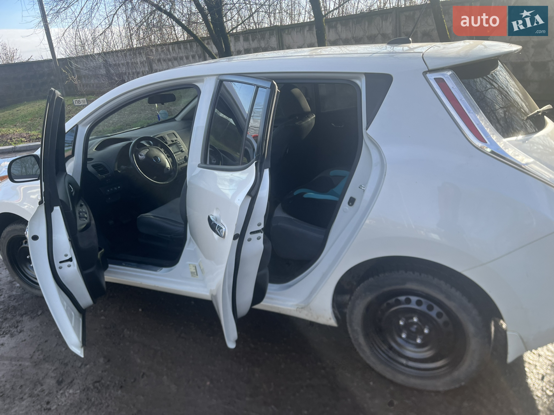 2015 Nissan Leaf - мініатюра 14