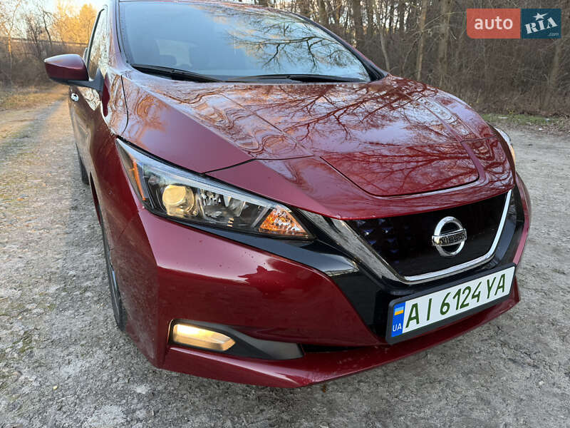 Хэтчбек Nissan Leaf 2020 в Переяславе