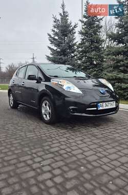 Хэтчбек Nissan Leaf 2013 в Днепре