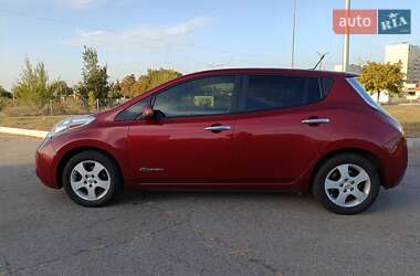 Хетчбек Nissan Leaf 2013 в Запоріжжі