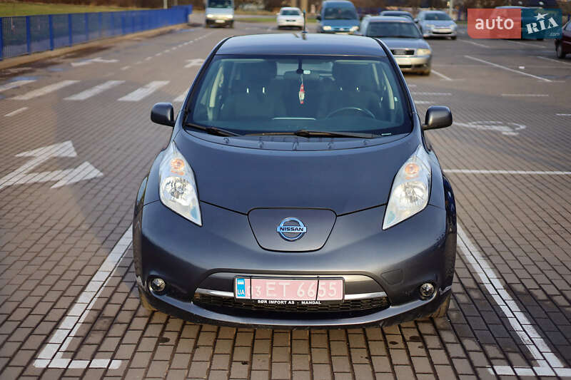 Хэтчбек Nissan Leaf 2013 в Нововолынске