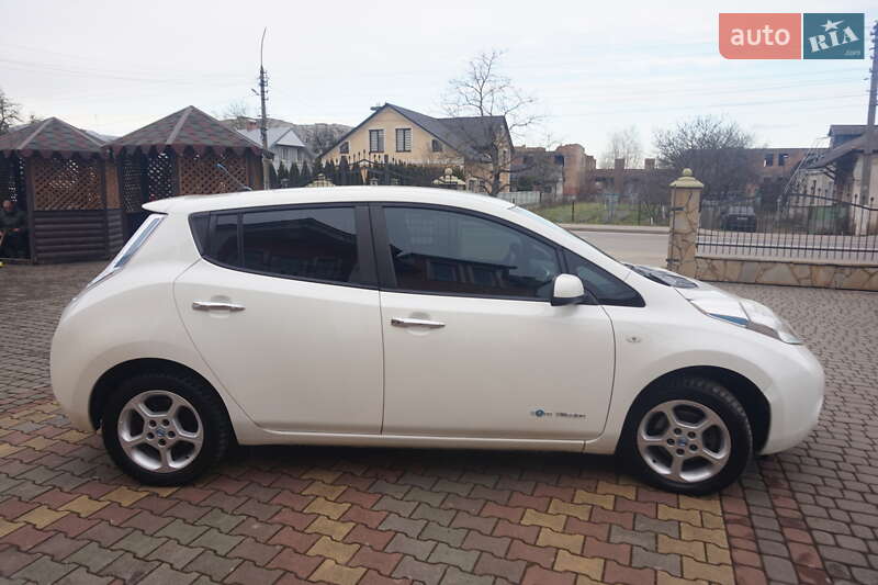 Хетчбек Nissan Leaf 2013 в Самборі фото 19 Хетчбек Nissan Leaf 2013 в Самборі