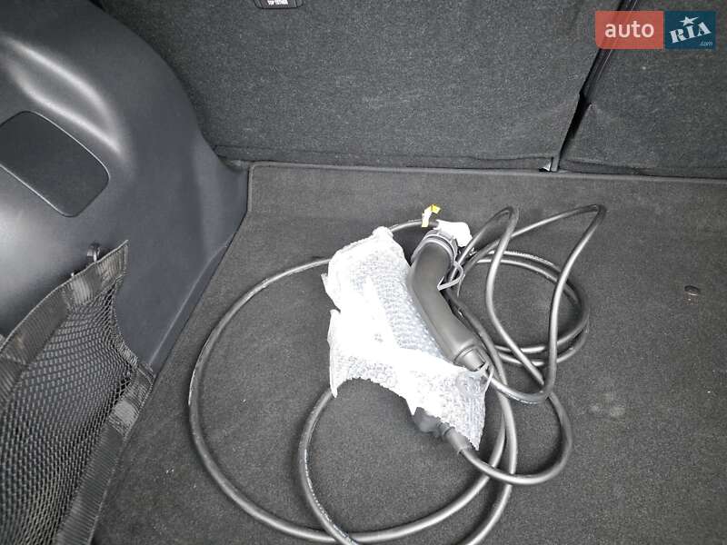 Хетчбек Nissan Leaf 2022 в Одесі