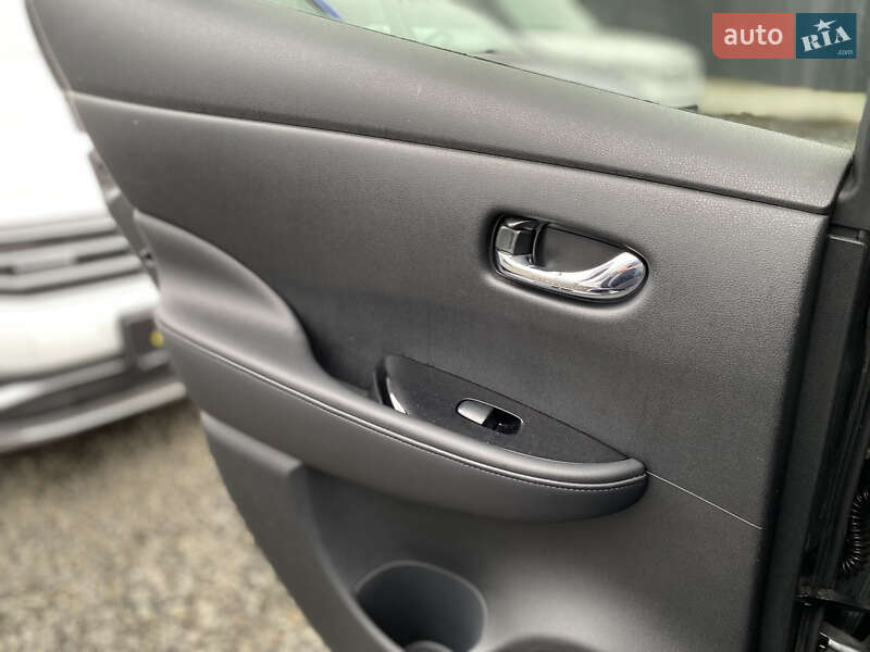 Хетчбек Nissan Leaf 2015 в Луцьку фото 27 Хетчбек Nissan Leaf 2015 в Луцьку