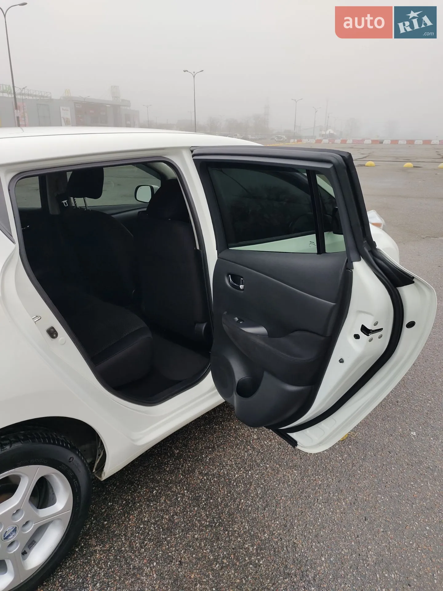 2014 Nissan Leaf - мініатюра 18
