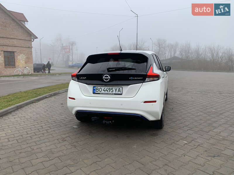 Хэтчбек Nissan Leaf 2020 в Тернополе
