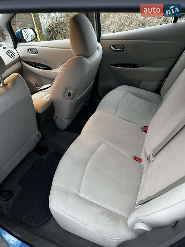 Хетчбек Nissan Leaf 2012 в Одесі фото 5 Хетчбек Nissan Leaf 2012 в Одесі