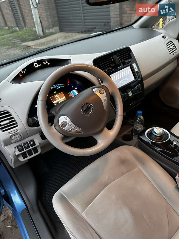 Хетчбек Nissan Leaf 2012 в Одесі фото 4 Хетчбек Nissan Leaf 2012 в Одесі