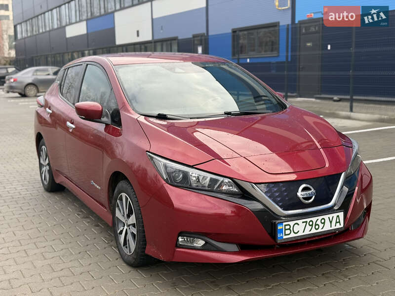 Хэтчбек Nissan Leaf 2019 в Львове