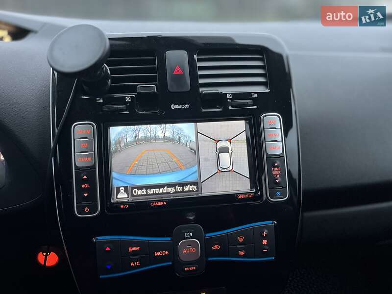 Хэтчбек Nissan Leaf 2014 в Киеве