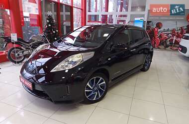 Хэтчбек Nissan Leaf 2015 в Одессе
