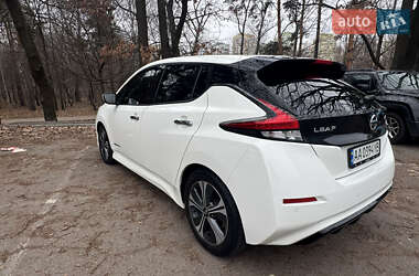 Хэтчбек Nissan Leaf 2019 в Киеве
