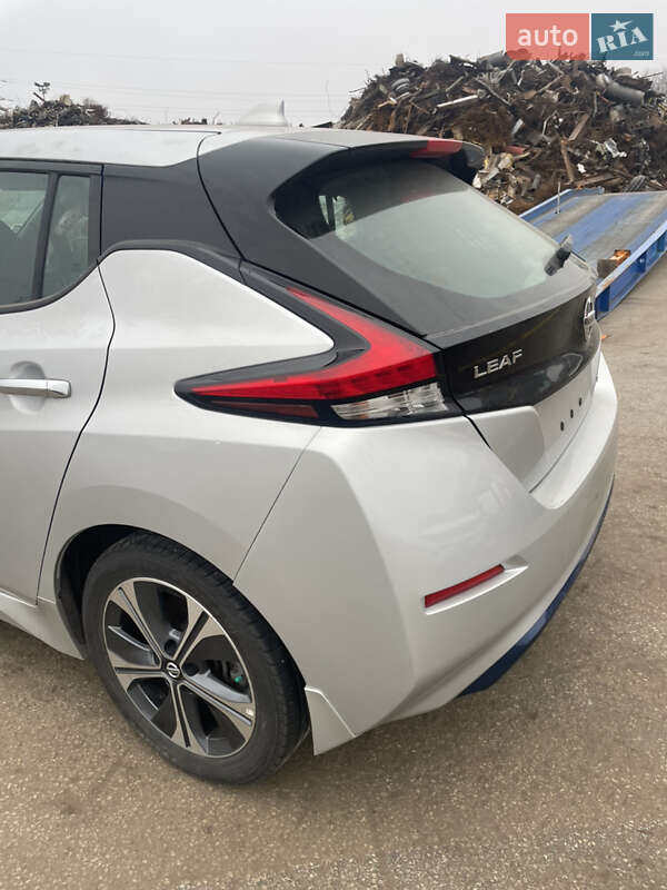 Хэтчбек Nissan Leaf 2019 в Львове