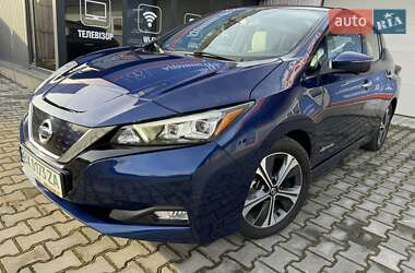Хетчбек Nissan Leaf 2019 в Острозі
