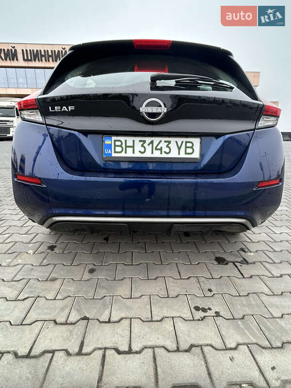 Хетчбек Nissan Leaf 2024 в Одесі