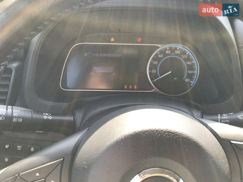 Хетчбек Nissan Leaf 2018 в Чернівцях фото 21 Хетчбек Nissan Leaf 2018 в Чернівцях