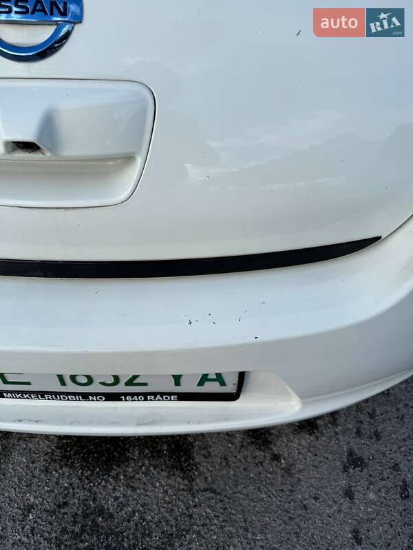 Хэтчбек Nissan Leaf 2014 в Днепре