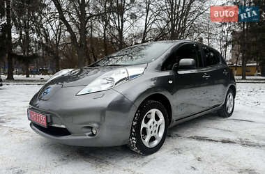 Хэтчбек Nissan Leaf 2015 в Ровно