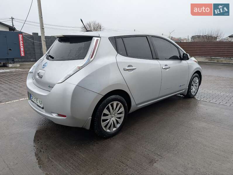 Хетчбек Nissan Leaf 2014 в Рівному