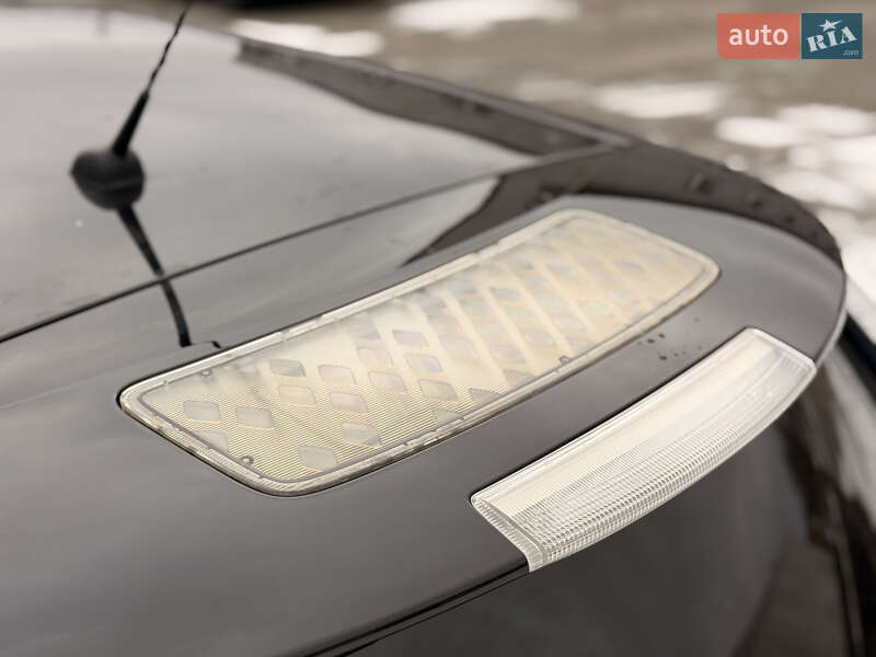 Хетчбек Nissan Leaf 2014 в Дубровиці