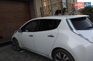 Хэтчбек Nissan Leaf 2014 в Тернополе