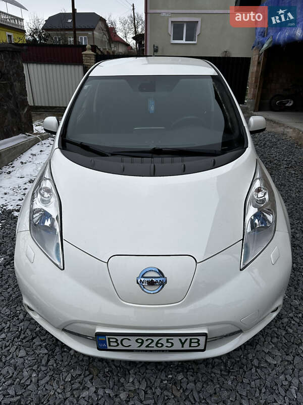 Хэтчбек Nissan Leaf 2014 в Трускавце