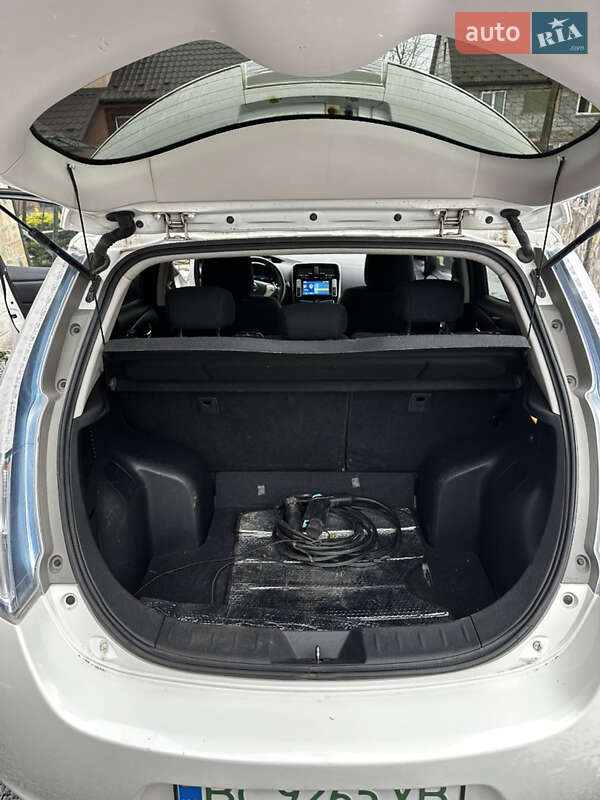 Хэтчбек Nissan Leaf 2014 в Трускавце