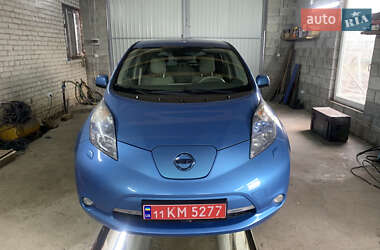 Хэтчбек Nissan Leaf 2011 в Львове