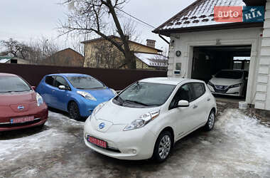 Хетчбек Nissan Leaf 2015 в Чернівцях