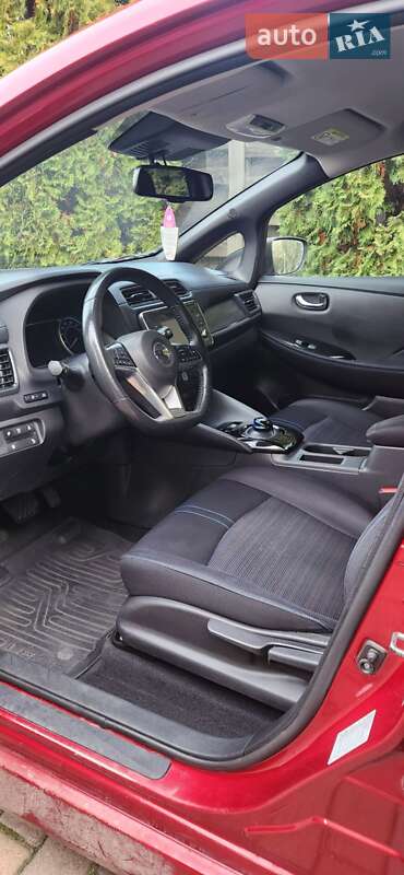 Хетчбек Nissan Leaf 2018 в Рівному