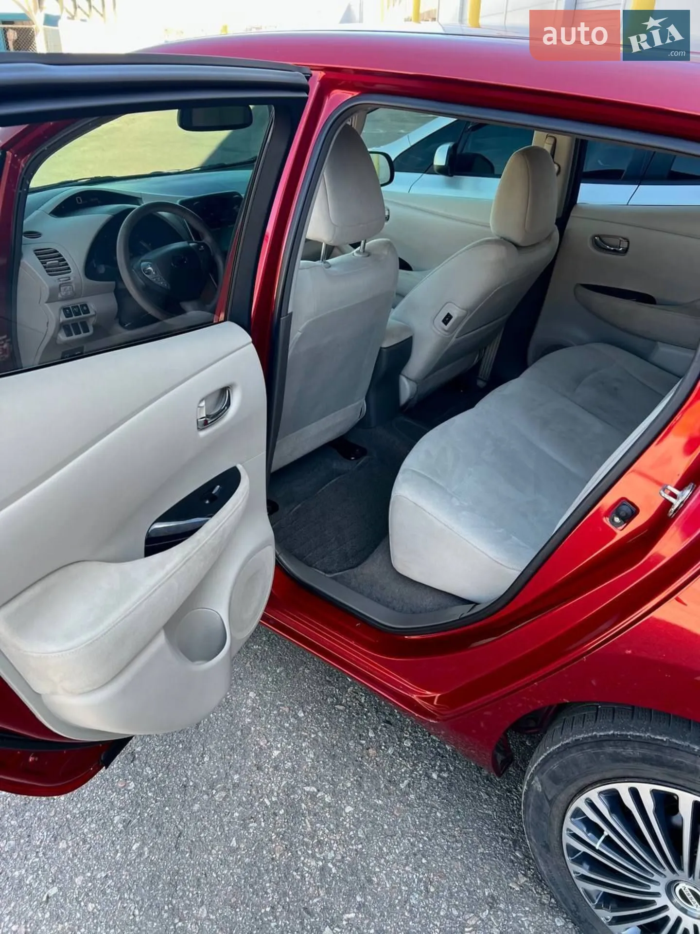 2012 Nissan Leaf - мініатюра 9