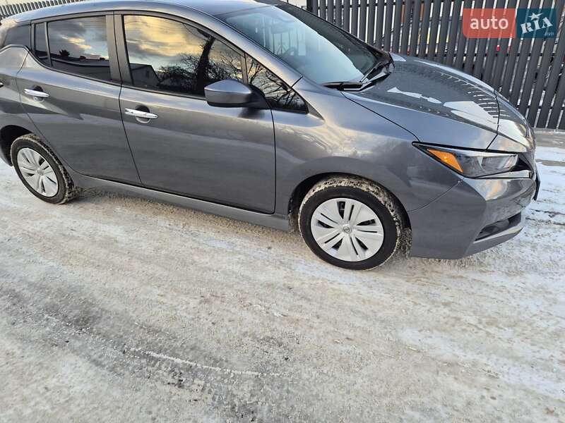 Хэтчбек Nissan Leaf 2024 в Львове