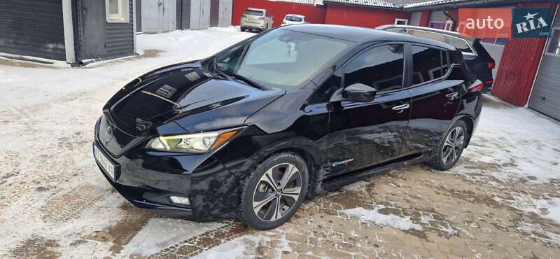 Хетчбек Nissan Leaf 2018 в Івано-Франківську