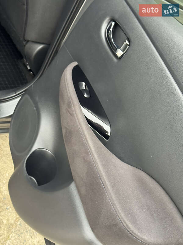 Хэтчбек Nissan Leaf 2013 в Дрогобыче