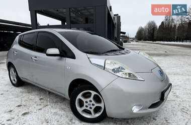 Хетчбек Nissan Leaf 2011 в Умані