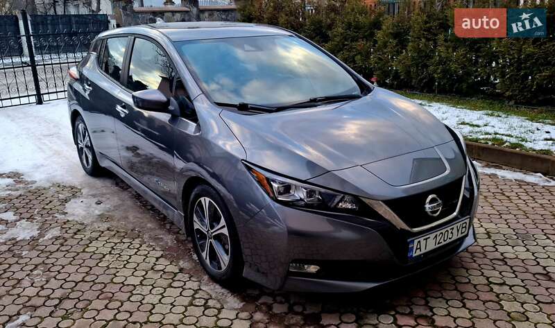 Хетчбек Nissan Leaf 2018 в Івано-Франківську
