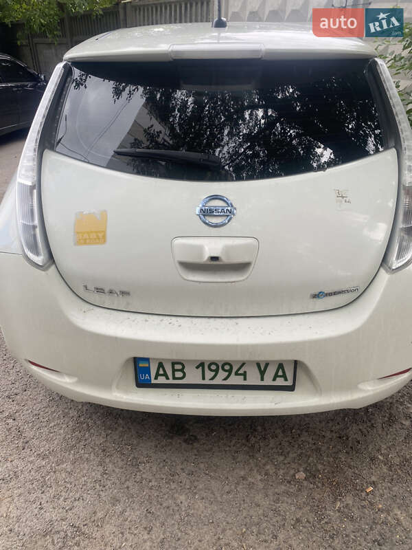 Хэтчбек Nissan Leaf 2014 в Виннице