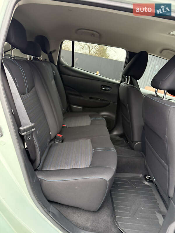 Хэтчбек Nissan Leaf 2018 в Дрогобыче