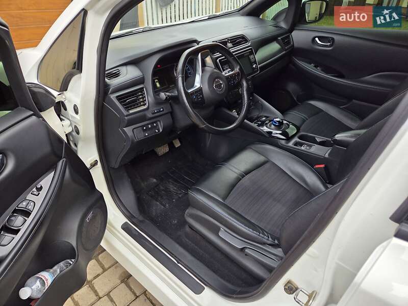 Хетчбек Nissan Leaf 2018 в Чернівцях фото 7 Хетчбек Nissan Leaf 2018 в Чернівцях