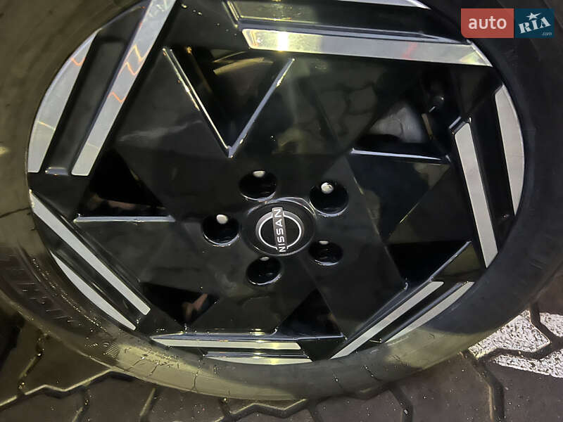 Хэтчбек Nissan Leaf 2023 в Ковеле