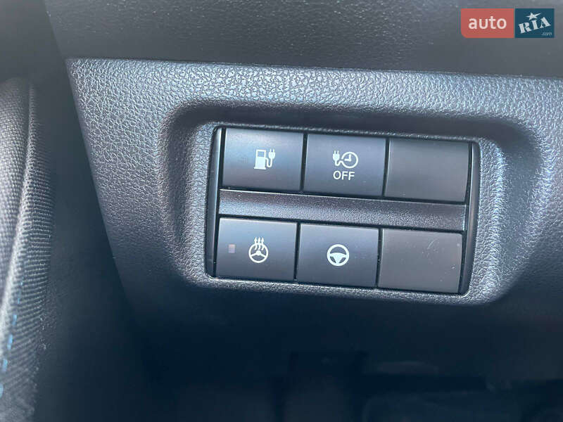 Хэтчбек Nissan Leaf 2018 в Киеве