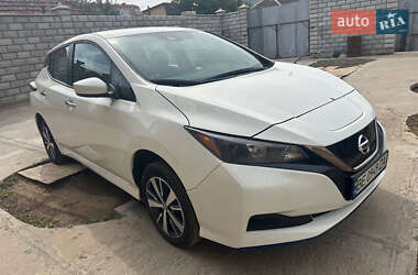 Хэтчбек Nissan Leaf 2022 в Николаеве