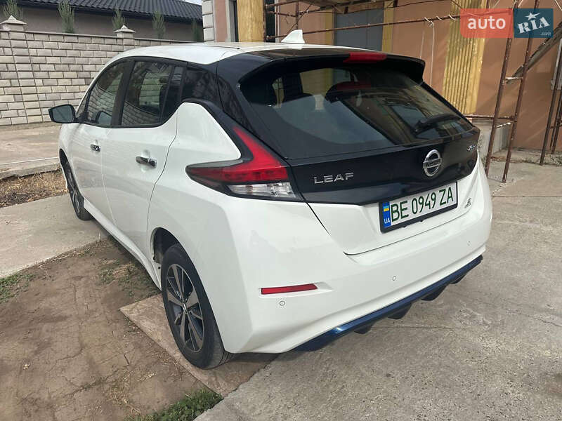 Хэтчбек Nissan Leaf 2022 в Николаеве