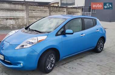 Хетчбек Nissan Leaf 2013 в Івано-Франківську